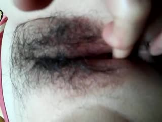 家庭乱伦丈母娘手淫给我看视频