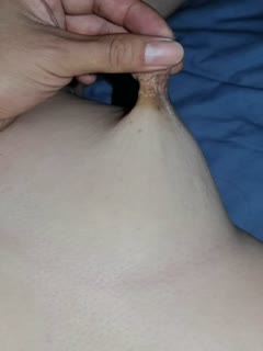 母子乱伦偷袭熟睡的妈妈视频
