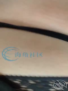 母子乱伦海角社区骚逼妈妈勾引儿子刺激车震下迟来的视频