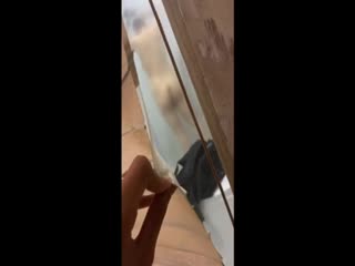 母子乱伦宾馆旅游偷拍母亲沐浴后续视频