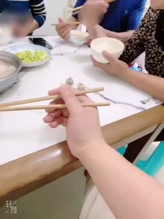 母子乱伦我和妈妈22一家人国庆在一起实在无新可更证明我还活着大家放心视频
